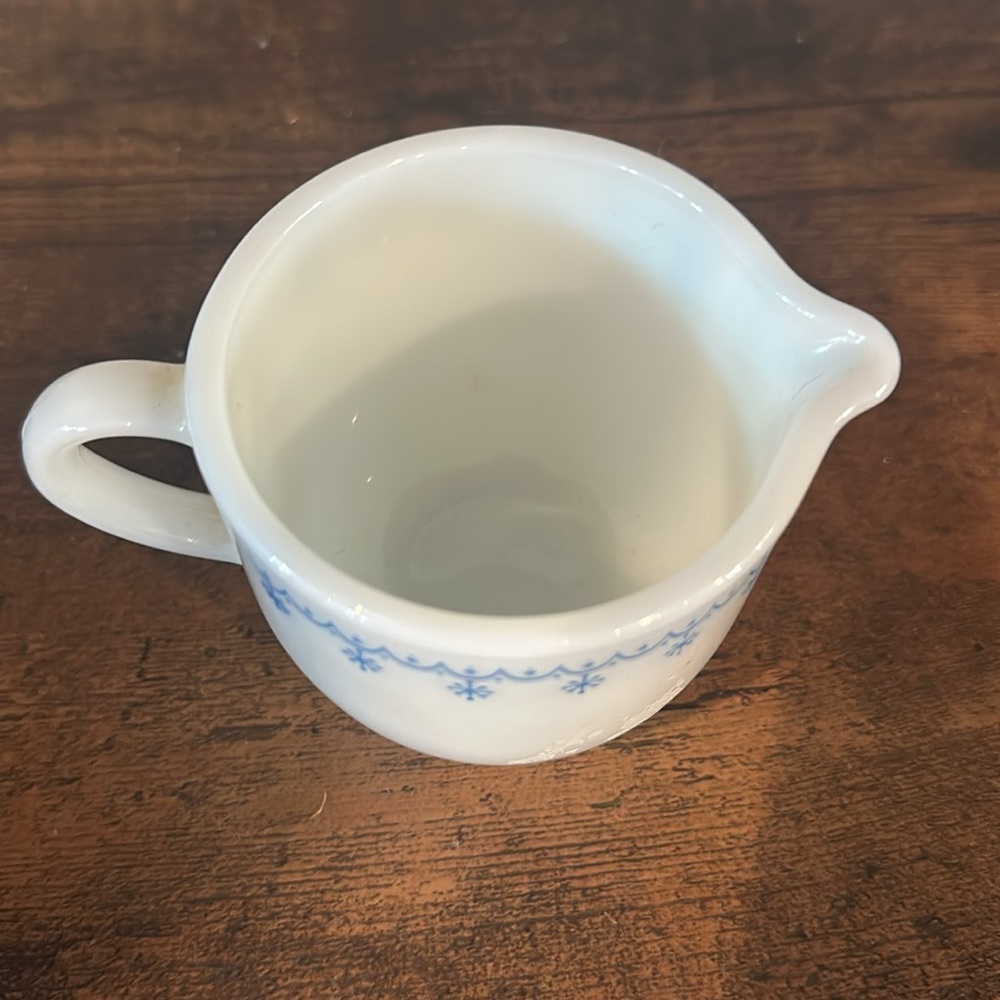 Pyrex Corning Snowflake‎ Blue Pitcher Creamer - Picture 8 of 10